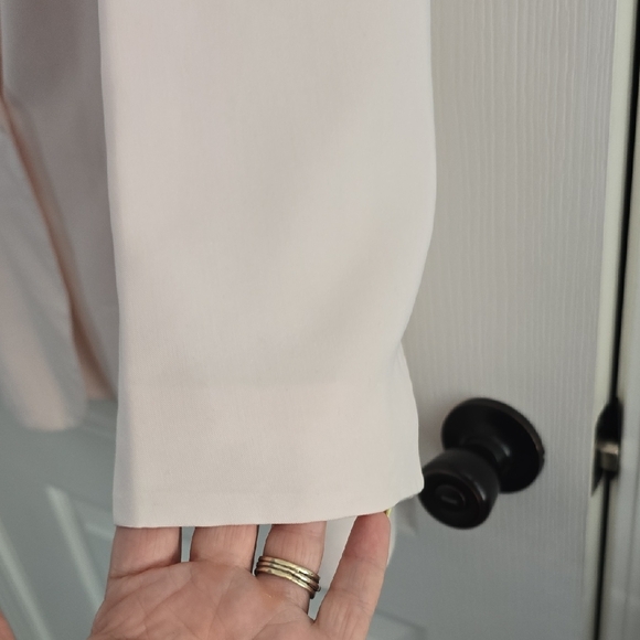 Chico's Soft Pink Women's Blazer - Picture 6 of 10